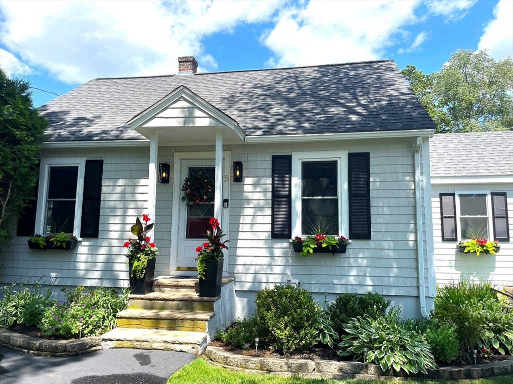 5 Miles Road Tewksbury, MA 01876 - Photo 1 of 30 Gallery Image 1