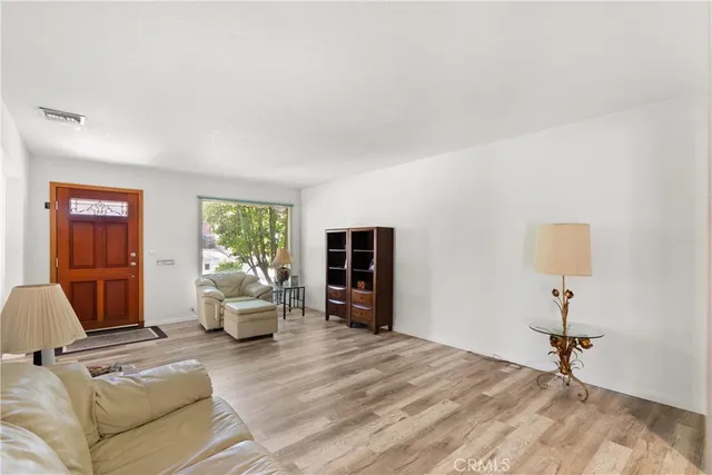 $1,790,000 | 3654 4th Avenue, La Crescenta, CA 91214