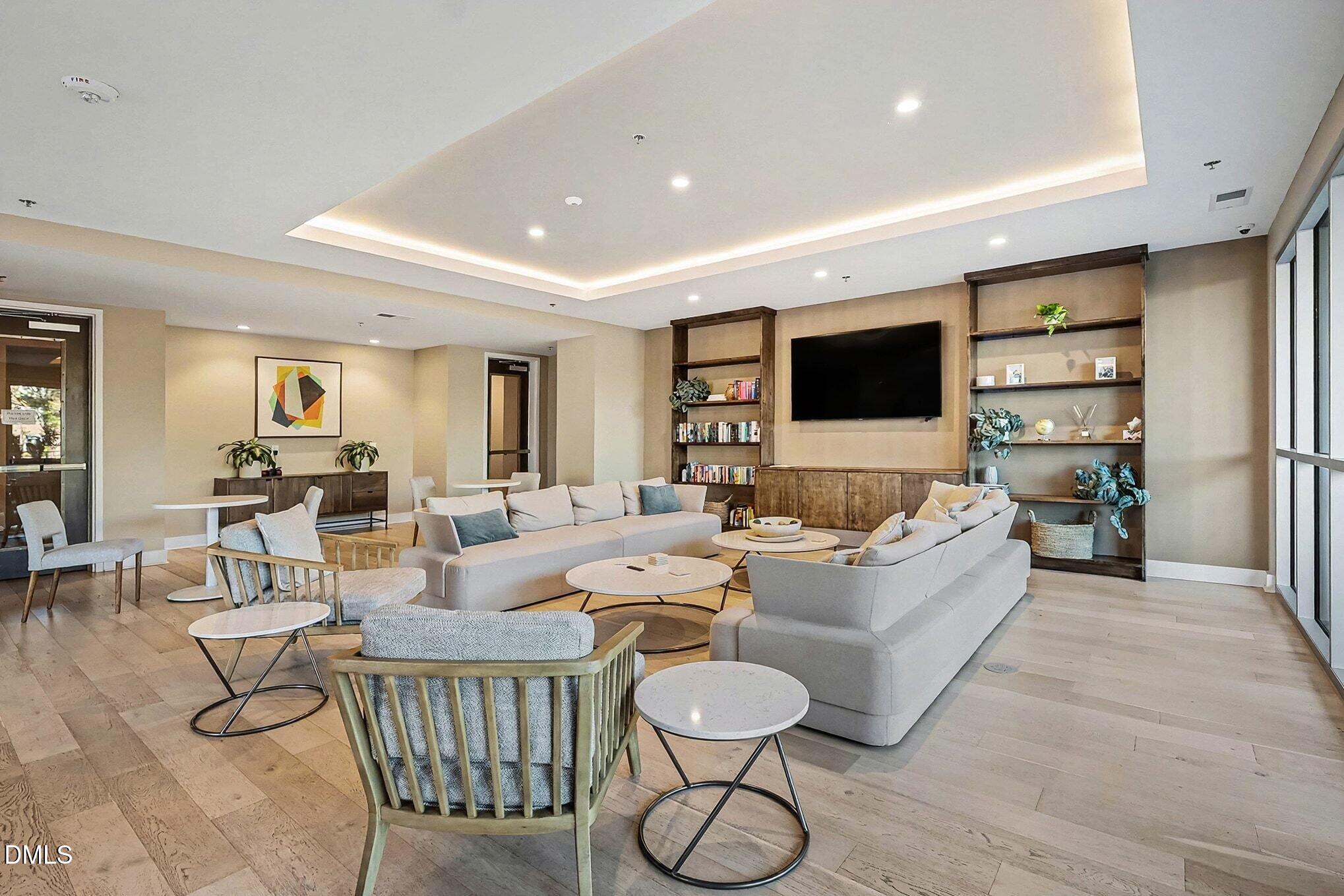 214 Hunt Street, Unit 710 Durham, NC 27701 - Photo 28 of 43 010_file_9896