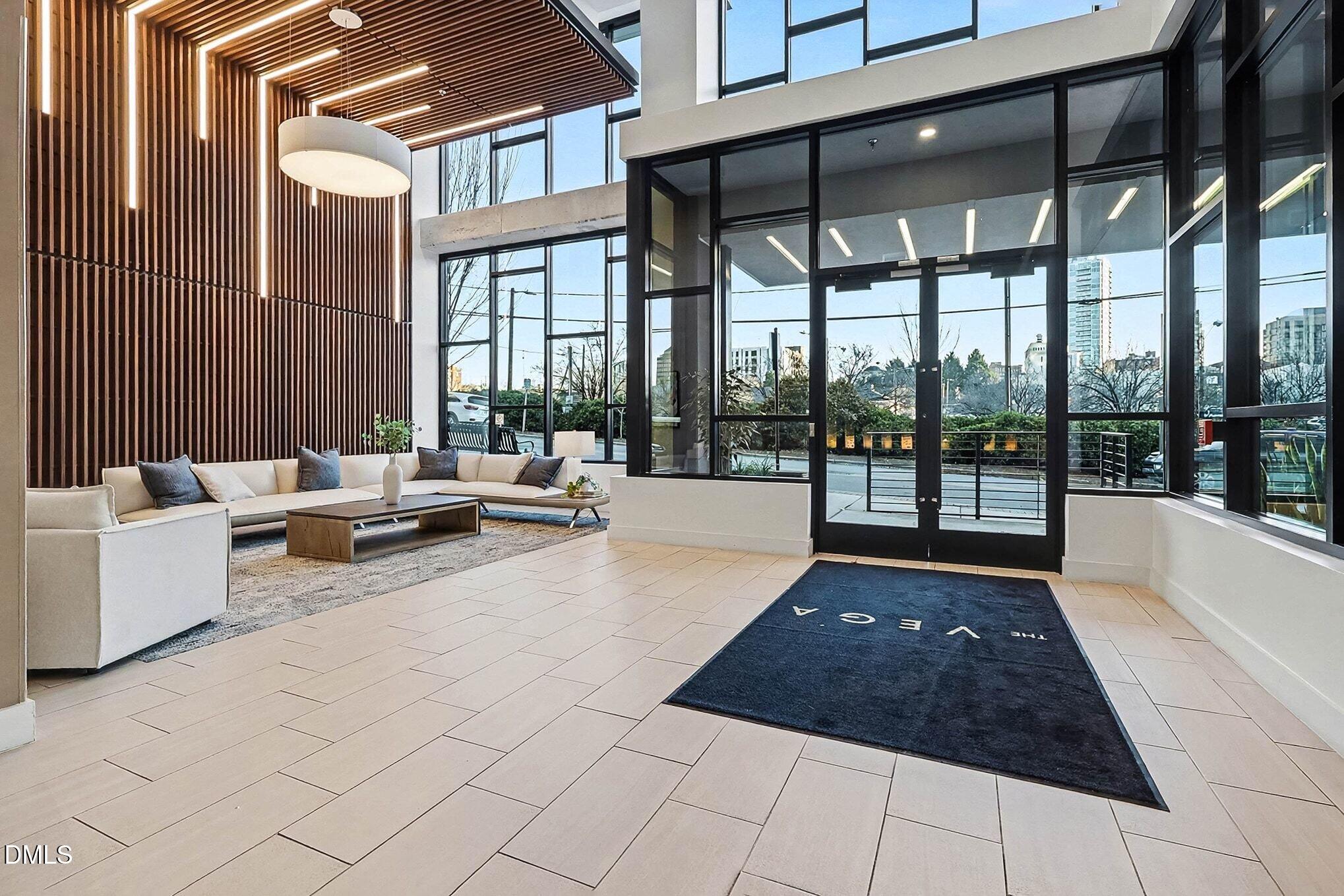 214 Hunt Street, Unit 710 Durham, NC 27701 - Photo 3 of 43 004_file_9348