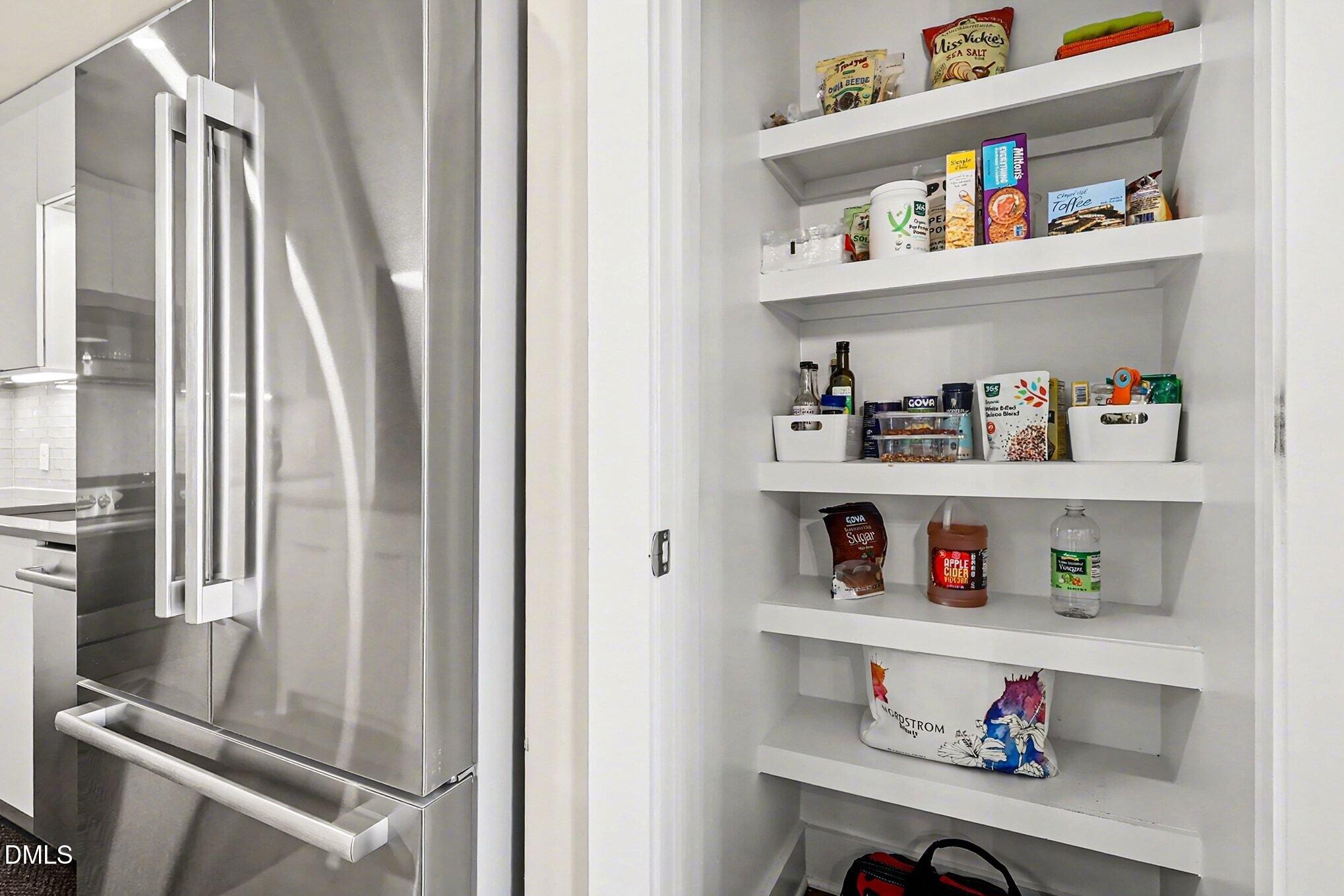 214 Hunt Street, Unit 710 Durham, NC 27701 - Photo 9 of 43 027_file_1202