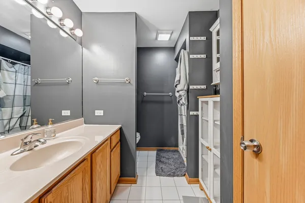 $249,900 | 5613 West Von Avenue, Unit C, Monee, IL 60449