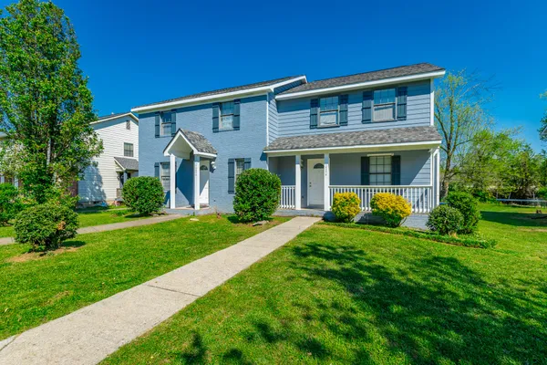 $449,900 | 1422 Stratton Pl Drive, Chattanooga, TN 37421
