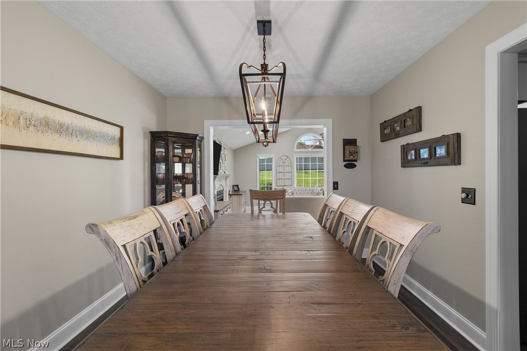 440 Moore Road Green, OH 44319 - Photo 5 of 43