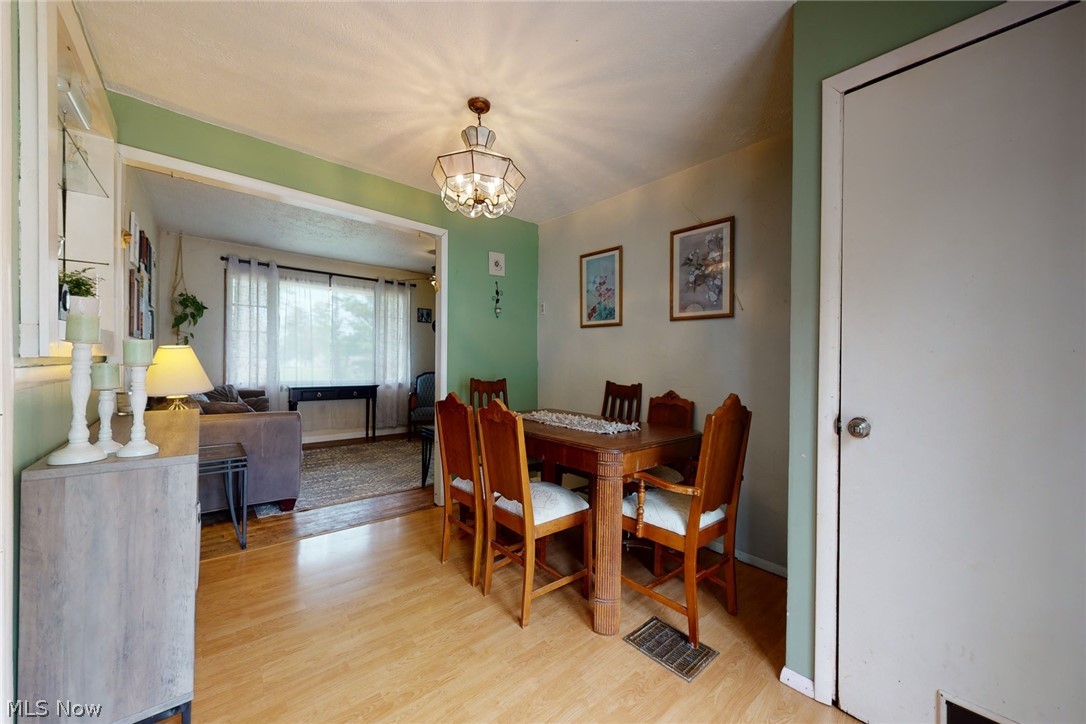 9853 Pekin Road Novelty, OH 44072 - Photo 6 of 27 Gallery Image 6