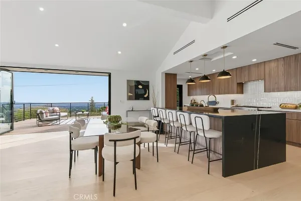 $3,275,000 | 1764 East Loma Alta Drive, Altadena, CA 91001