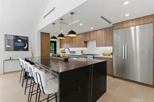 $3,275,000 | 1764 East Loma Alta Drive, Altadena, CA 91001