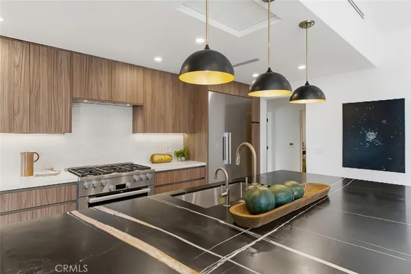 $3,275,000 | 1764 East Loma Alta Drive, Altadena, CA 91001