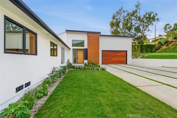 $3,275,000 | 1764 East Loma Alta Drive, Altadena, CA 91001