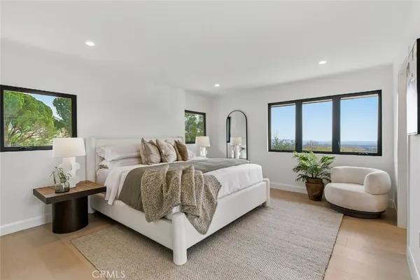 $3,275,000 | 1764 East Loma Alta Drive, Altadena, CA 91001