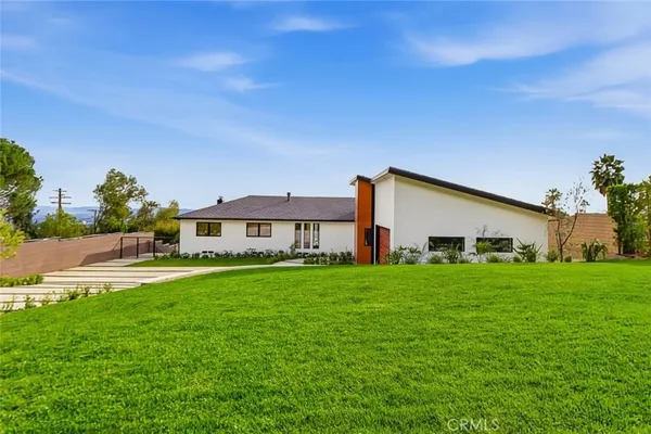 $3,275,000 | 1764 East Loma Alta Drive, Altadena, CA 91001