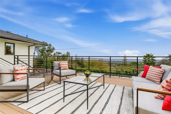 $3,275,000 | 1764 East Loma Alta Drive, Altadena, CA 91001