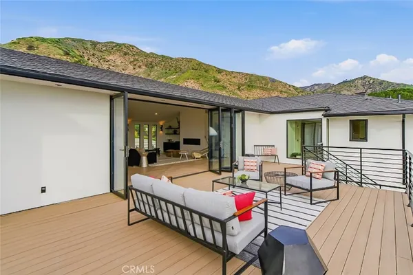 $3,275,000 | 1764 East Loma Alta Drive, Altadena, CA 91001