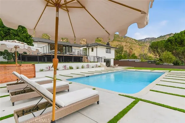 $3,275,000 | 1764 East Loma Alta Drive, Altadena, CA 91001