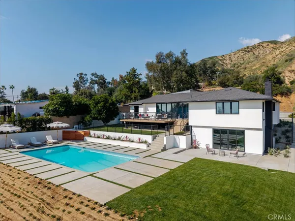 $3,275,000 | 1764 East Loma Alta Drive, Altadena, CA 91001