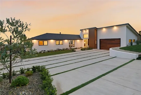 $3,275,000 | 1764 East Loma Alta Drive, Altadena, CA 91001