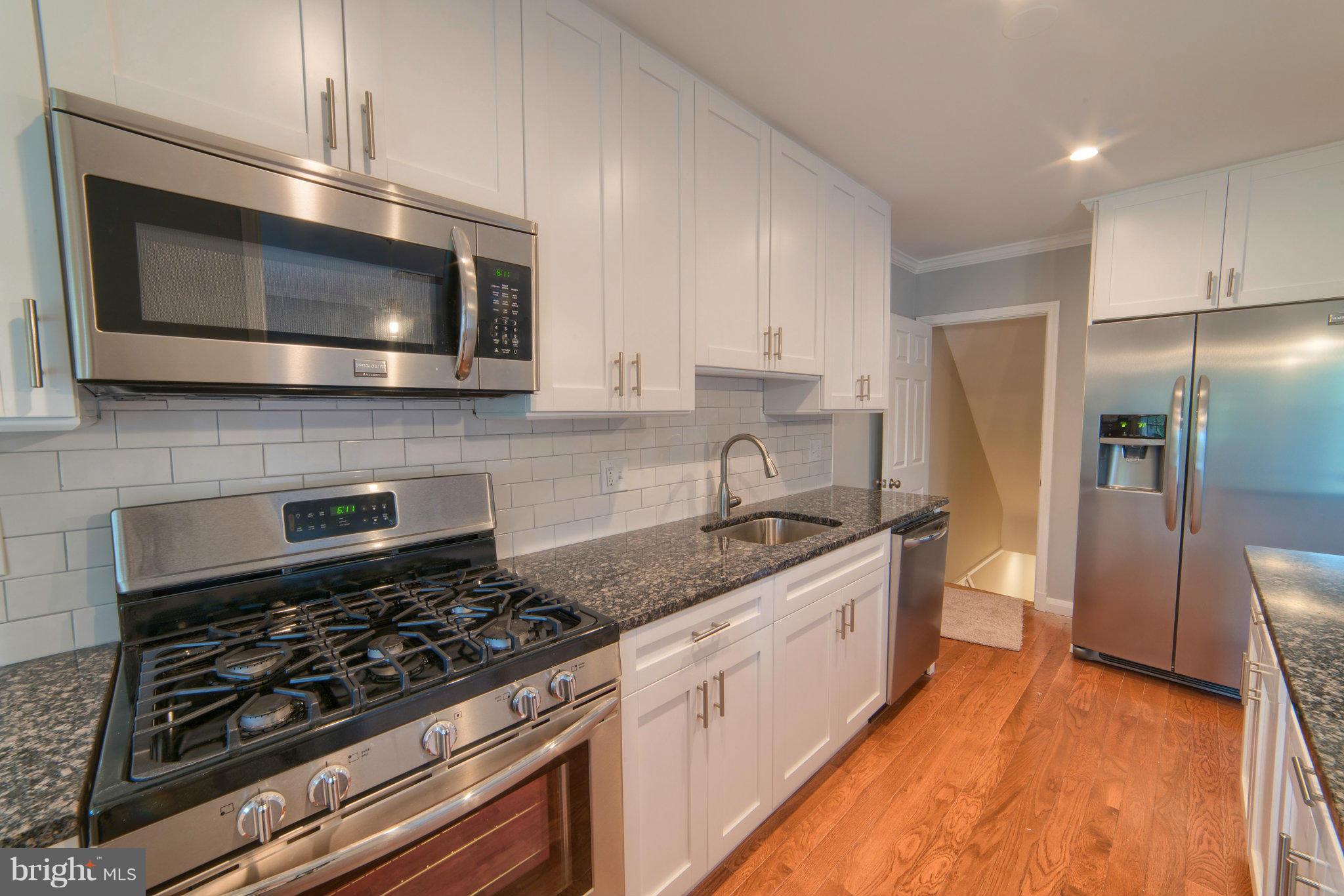 360 Old Trail Baltimore, MD 21212 - Photo 12 of 28 Kitchen
