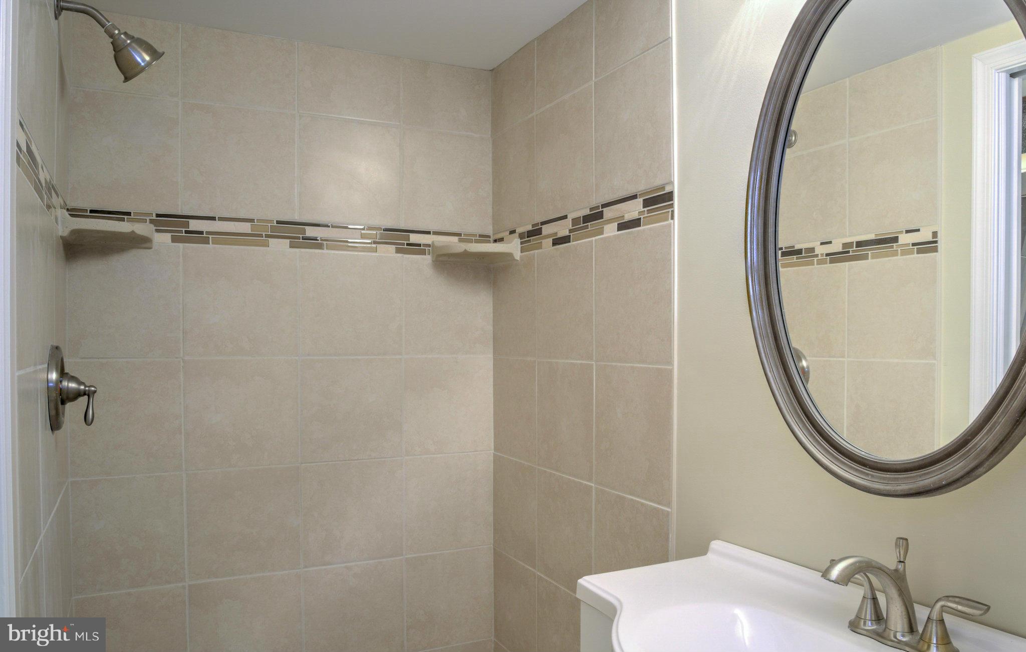 360 Old Trail Baltimore, MD 21212 - Photo 22 of 28 Bath
