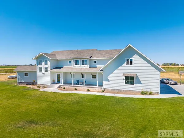 $995,000 | 956 East 1100 North, Shelley, ID 83274