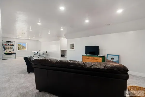 $995,000 | 956 East 1100 North, Shelley, ID 83274