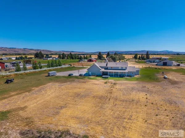 $995,000 | 956 East 1100 North, Shelley, ID 83274