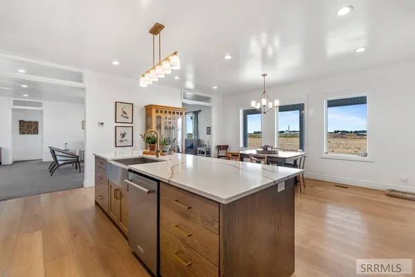 $995,000 | 956 East 1100 North, Shelley, ID 83274