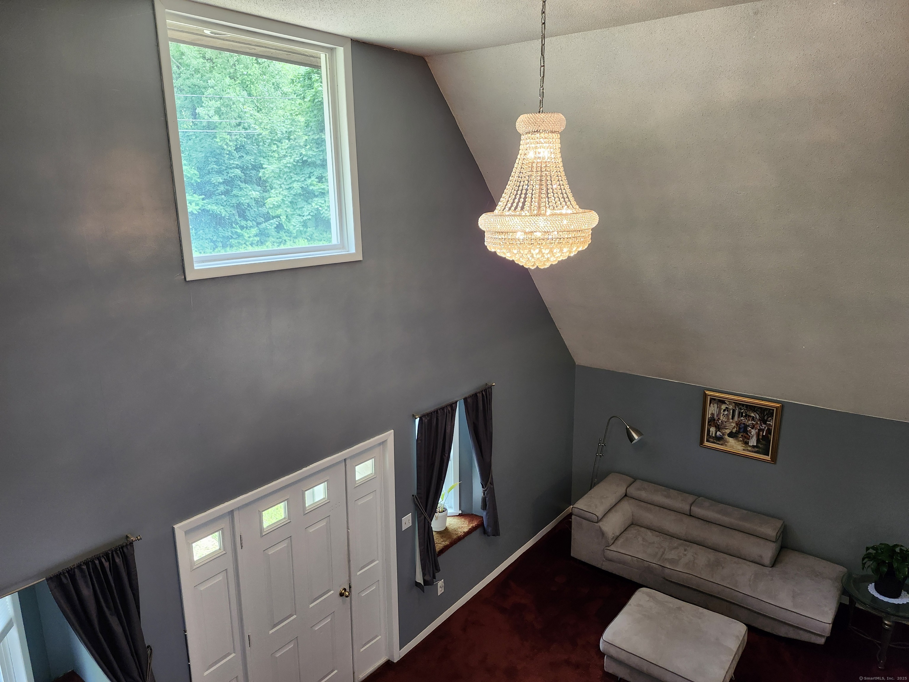 39 Loren Circle Windsor, CT 06095 - Photo 3 of 16 a living room with furniture and a window