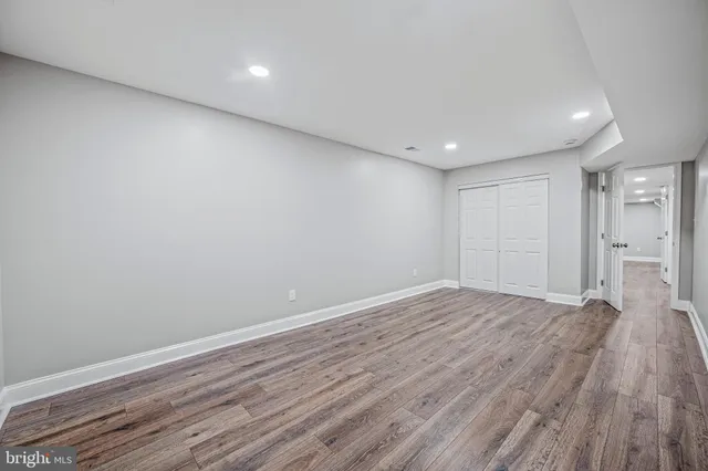 front view of house and a yard