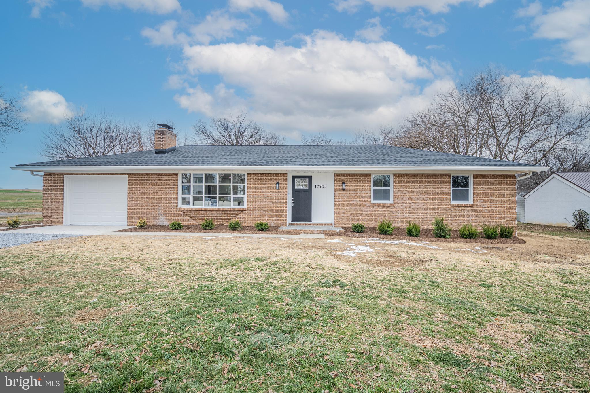 17731 Mason Dixon Road Hagerstown, MD 21740 - Photo 33 of 51 front view of house and a yard