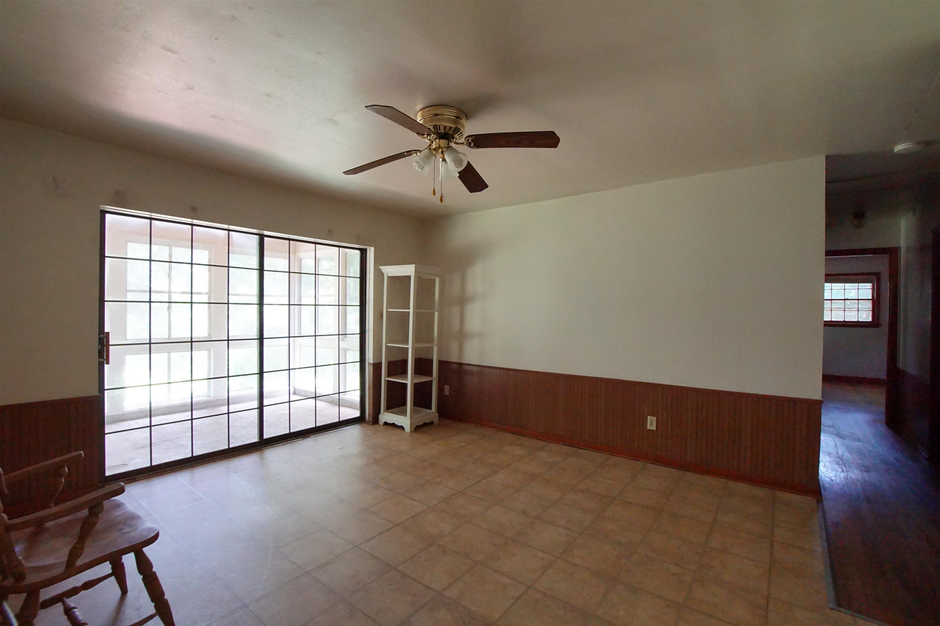 1729 Crest Road Raleigh, NC 27606 - Photo 5 of 21 Photo 5