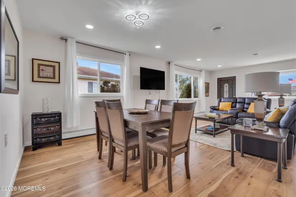 $400,000 | 40 Bonaire Drive, Toms River, NJ 08757