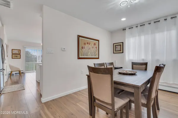 $400,000 | 40 Bonaire Drive, Toms River, NJ 08757