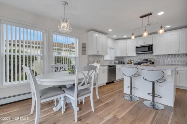 $400,000 | 40 Bonaire Drive, Toms River, NJ 08757