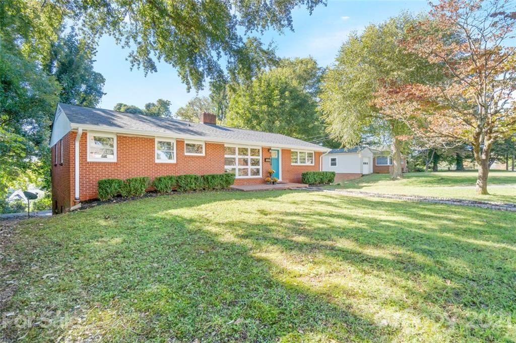 115 Silver Creek Road Morganton, NC 28655 - Photo 2 of 36 Gallery Image 2