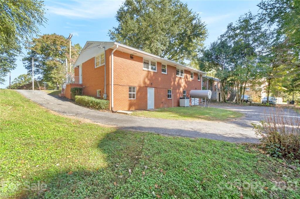 115 Silver Creek Road Morganton, NC 28655 - Photo 4 of 36 Gallery Image 4