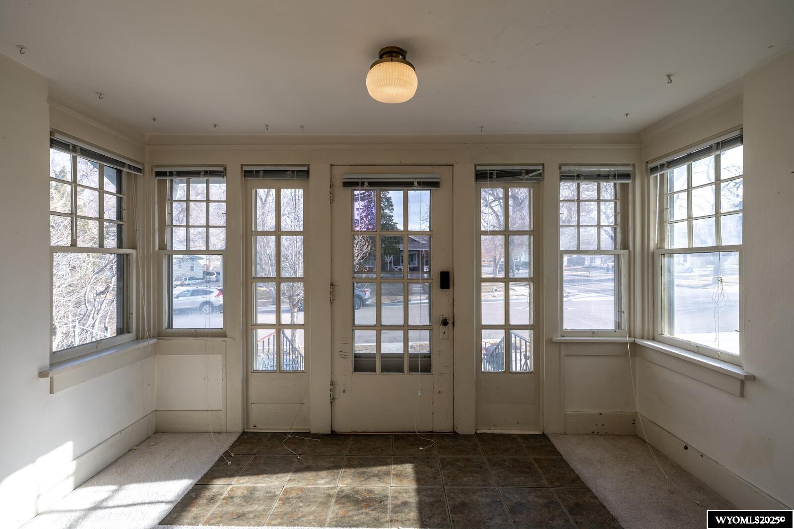 1242 South Elm Street Casper, WY 82601 - Photo 3 of 19