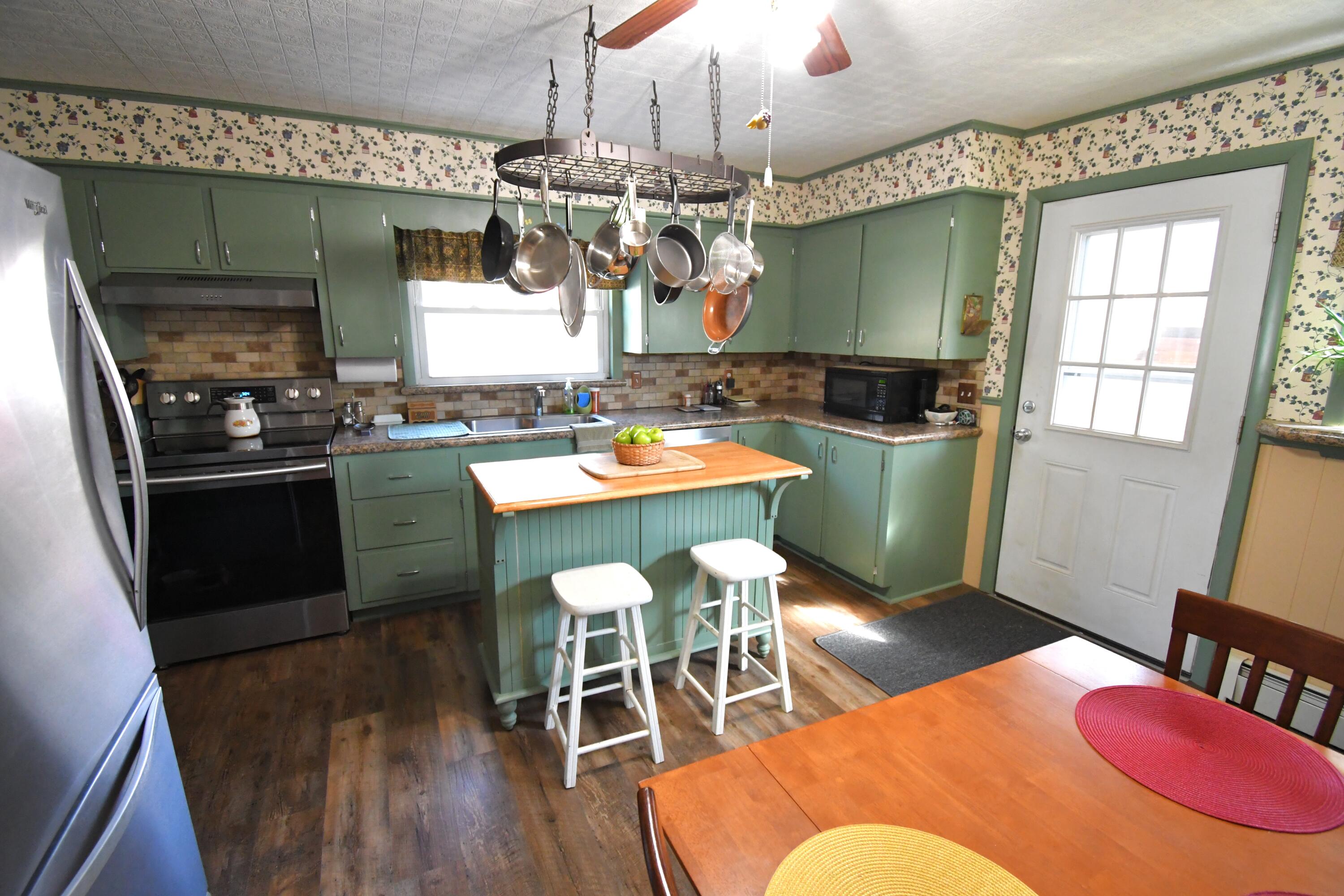 212 River Road Detroit, ME 04929 - Photo 3 of 27 Kitchen