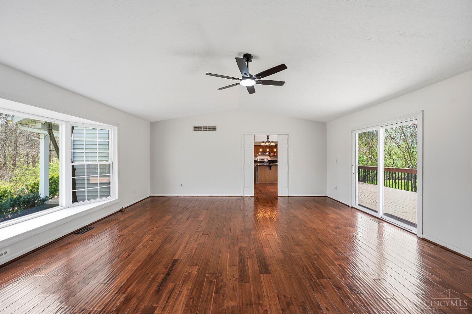 3883 Fulton Grove Road Cincinnati, OH 45245 - Photo 24 of 70