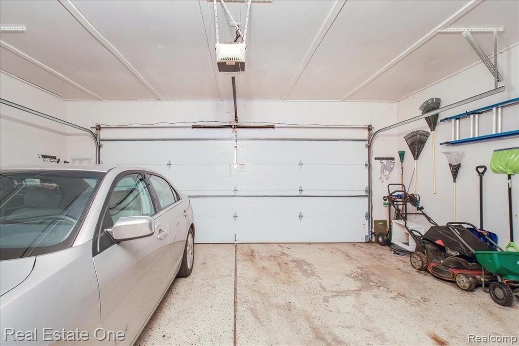 451 Lake Forest Road Rochester Hills, MI 48309 - Photo 76 of 97