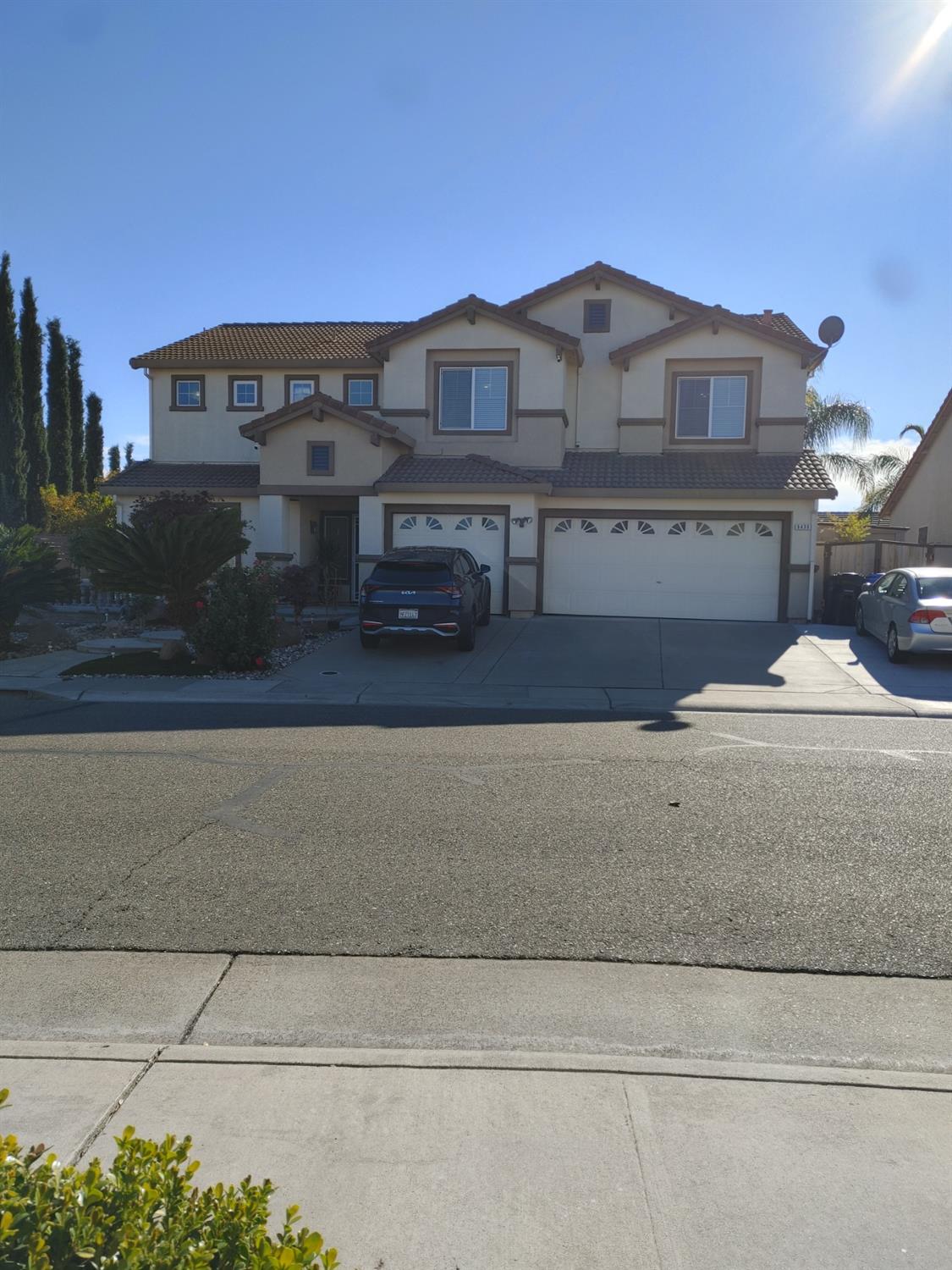 8430 Orosco Way, Elk Grove, CA 95624 Compass