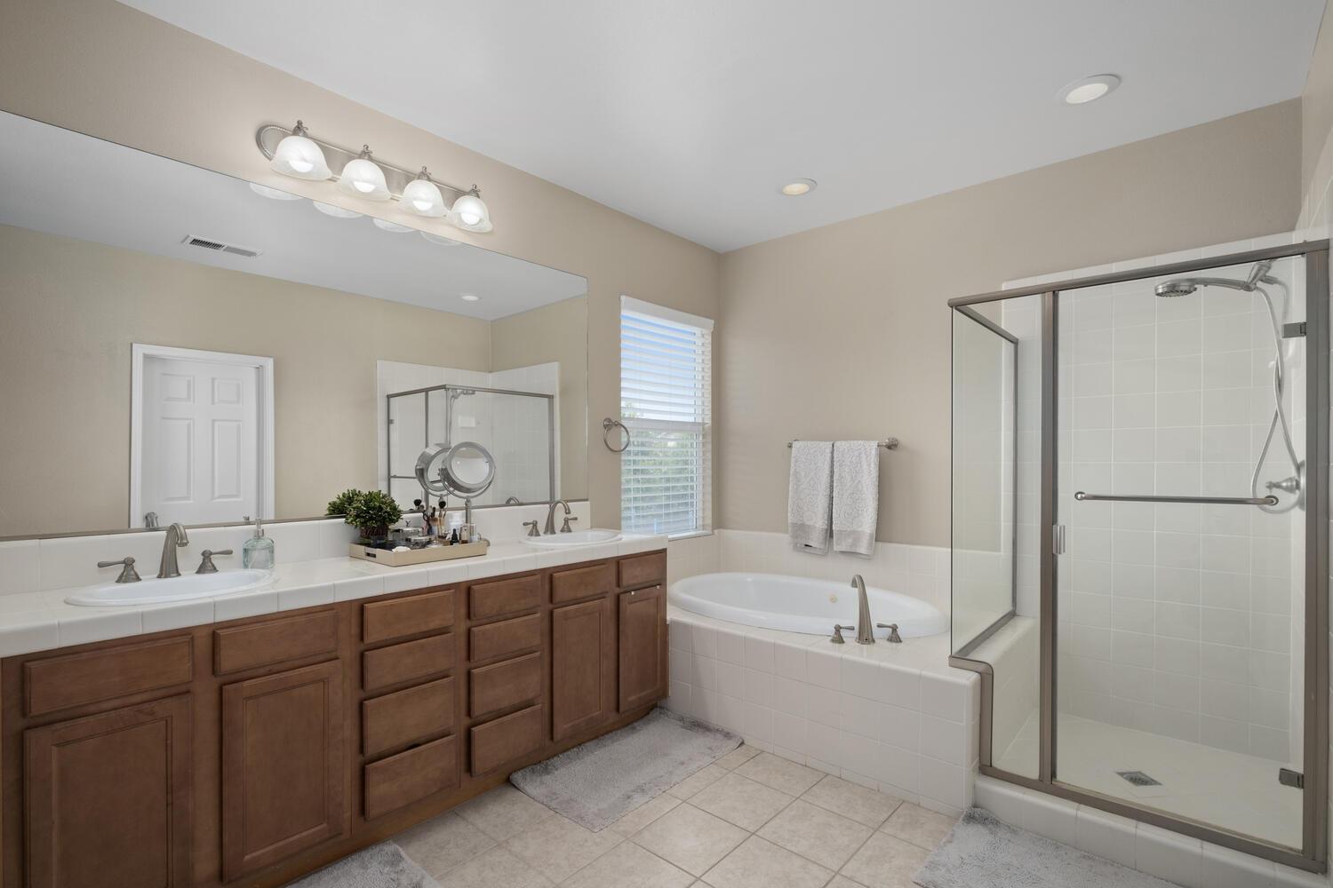 2808 Almond Avenue Sanger, CA 93657 - Photo 16 of 24