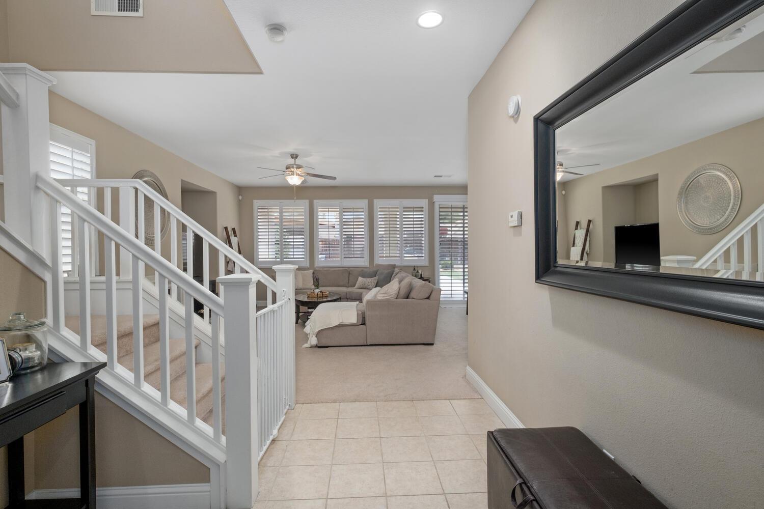 2808 Almond Avenue Sanger, CA 93657 - Photo 3 of 24