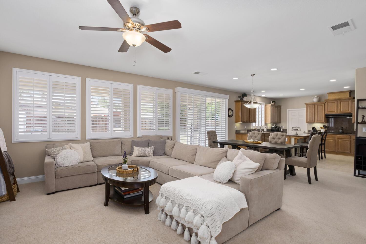 2808 Almond Avenue Sanger, CA 93657 - Photo 4 of 24