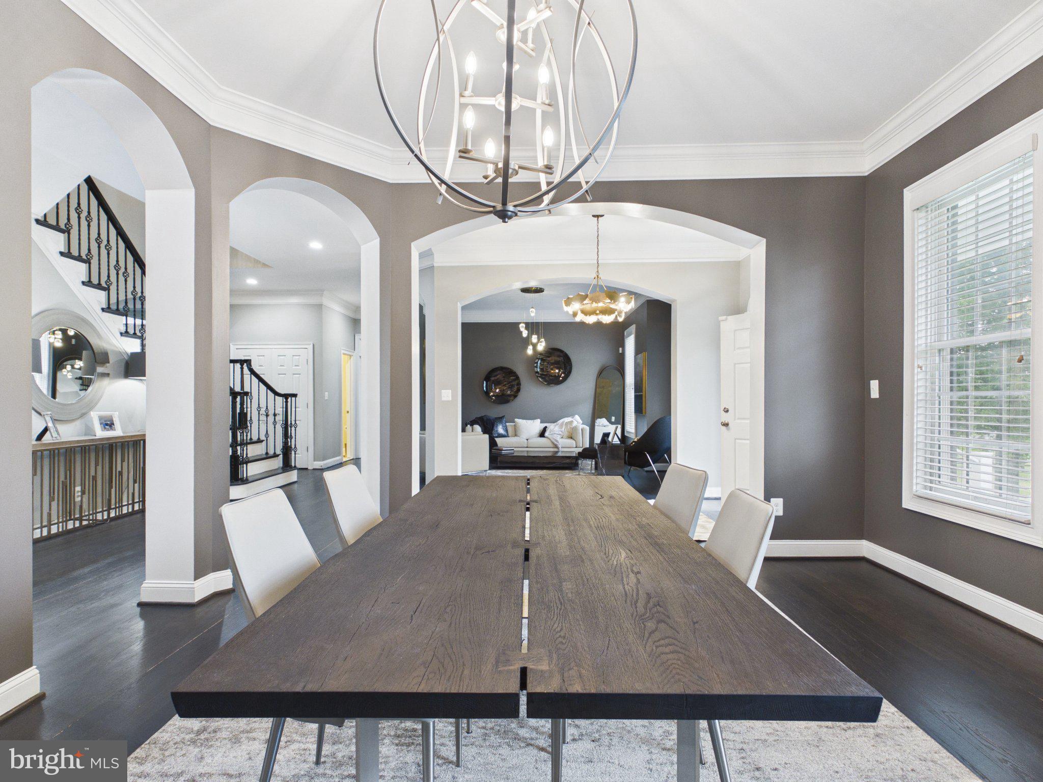 38565 Piggott Bottom Road Hamilton, VA 20158 - Photo 8 of 85 Elegant dining space with modern flair.