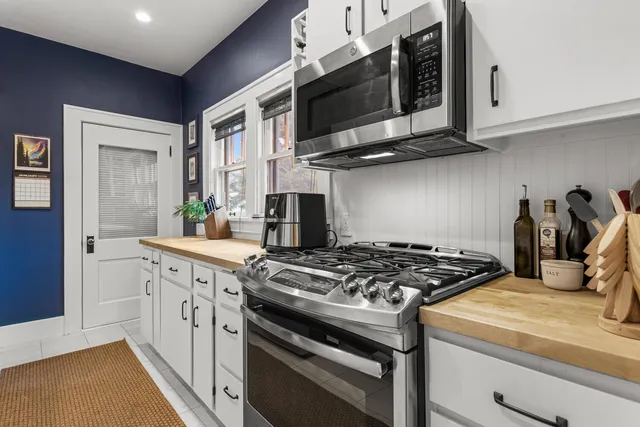 $235,000 | 306 North Edwin Street, Champaign, IL 61821