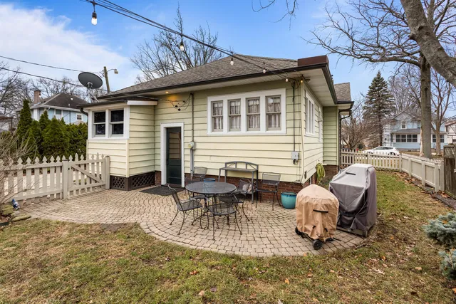 $235,000 | 306 North Edwin Street, Champaign, IL 61821