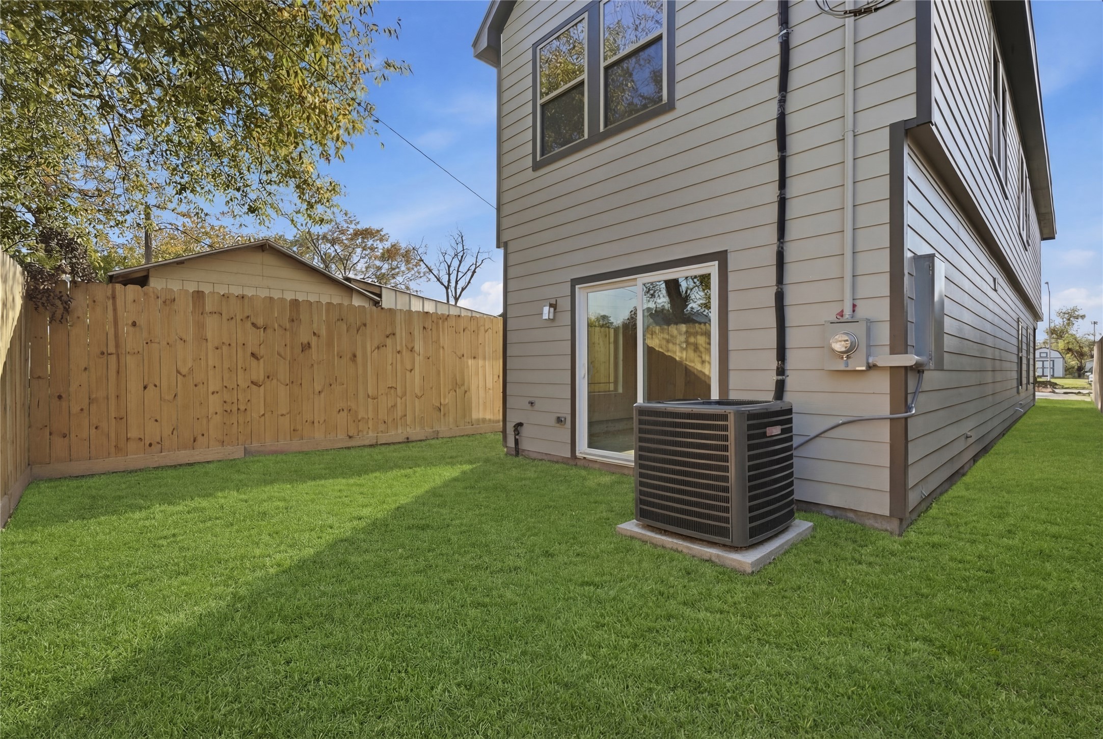 317 South 3rd Street La Porte, TX 77571 - Photo 15 of 15 a view of a back yard of the house