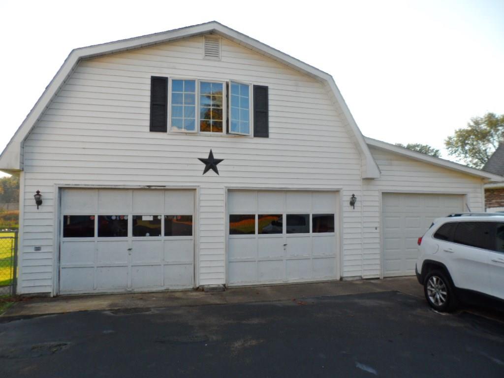 302 Ringneck Road Carmichaels, PA 15320 - Photo 3 of 25 Gallery Image 3