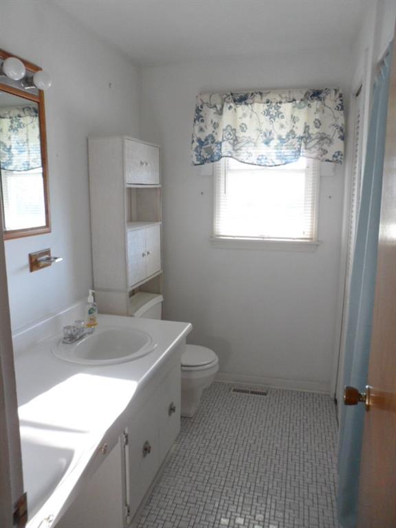302 Ringneck Road Carmichaels, PA 15320 - Photo 9 of 25 Gallery Image 9