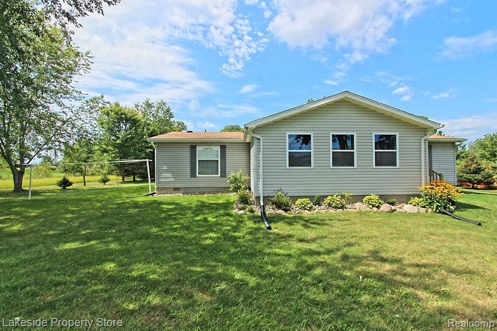 5160 North Oak Road Davison, MI 48423 - Photo 11 of 35 1f.jpg
